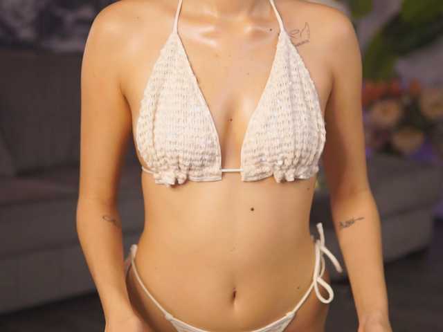 MelisaLaurent live cam on BongaCams