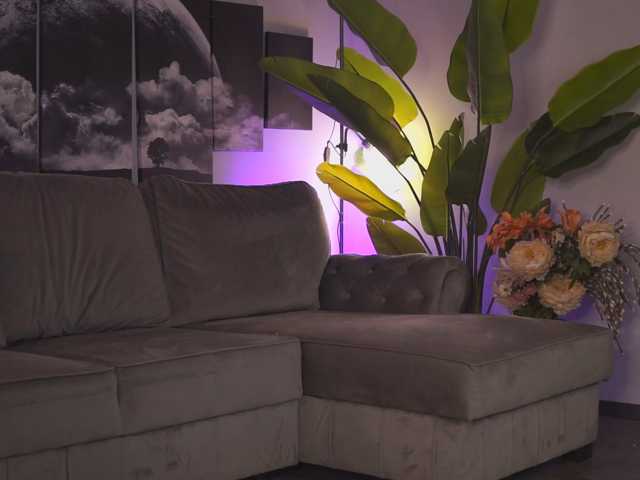 MelisaLaurent live cam on BongaCams