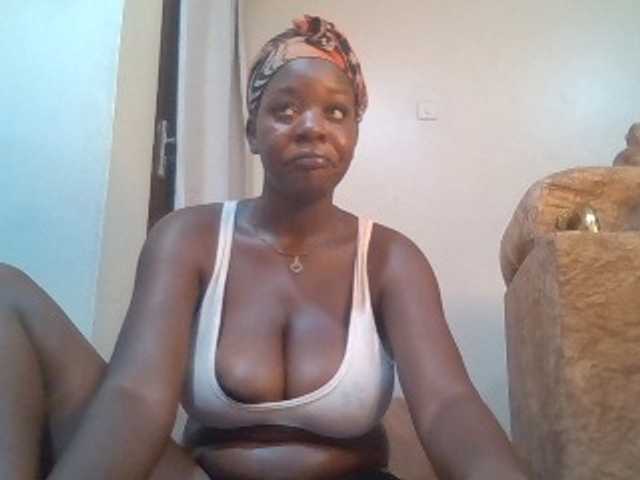 Mochahoneybae live cam on BongaCams