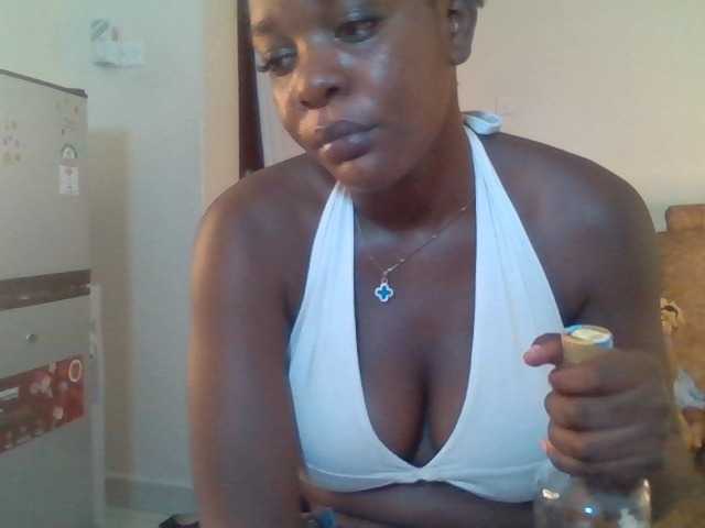 Mochahoneybae live cam on BongaCams