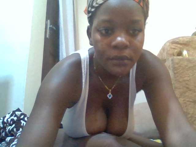 Mochahoneybae live cam on BongaCams