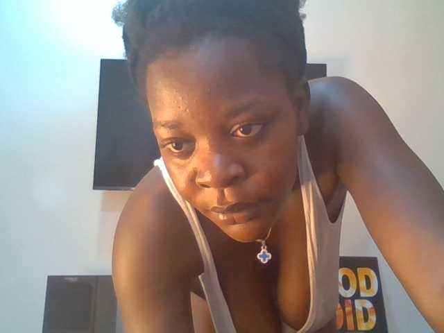 Mochahoneybae live cam on BongaCams