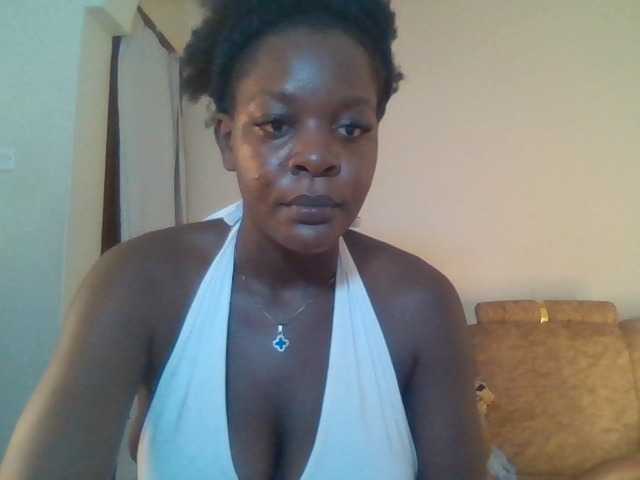 Mochahoneybae live cam on BongaCams