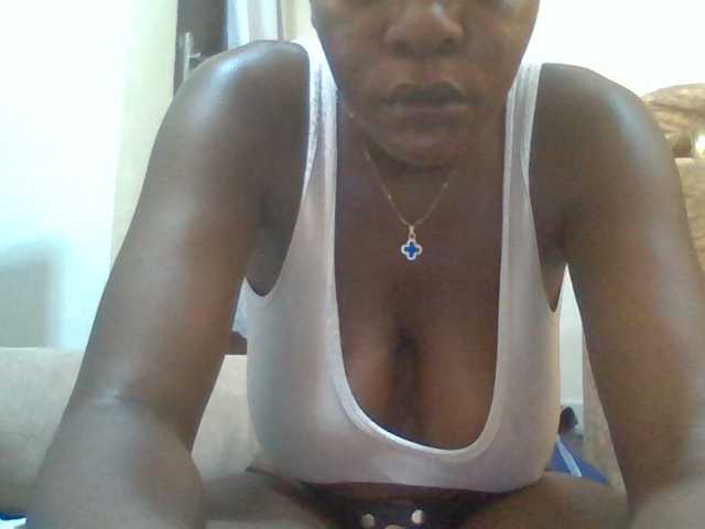 Mochahoneybae live cam on BongaCams