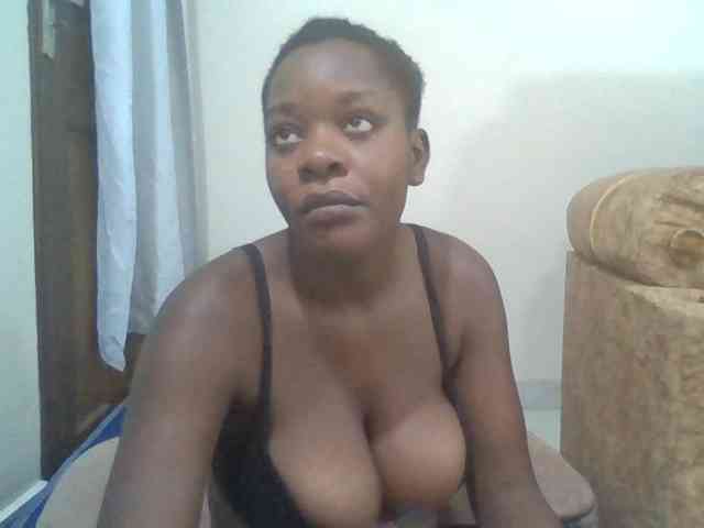 Model: Mochahoneybae