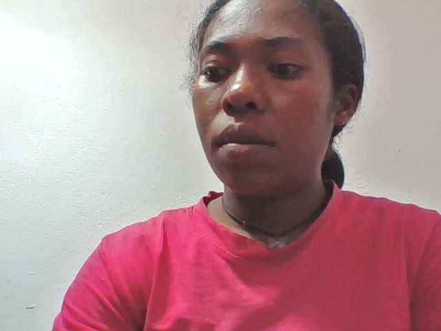 Sylviah1 live cam on BongaCams
