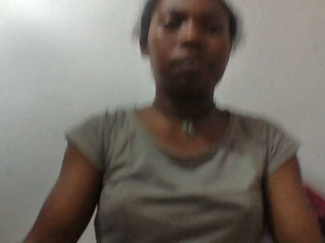 Sylviah1 live cam on BongaCams