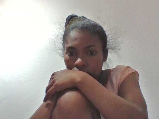 Sylviah1 live cam on BongaCams