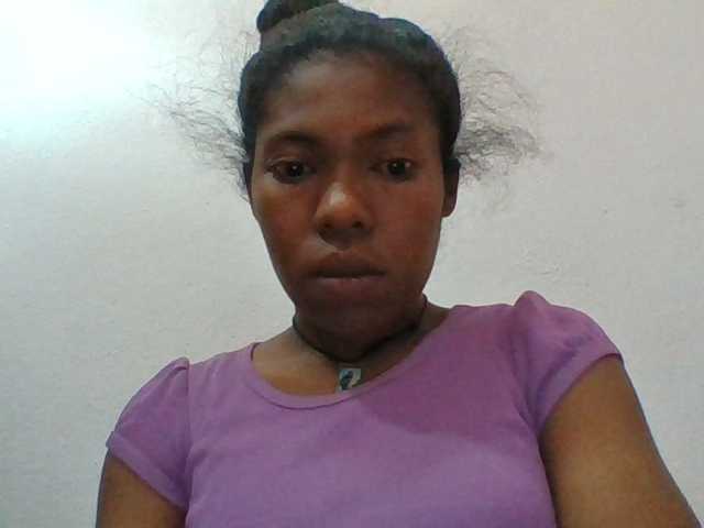 Sylviah1 live cam on BongaCams