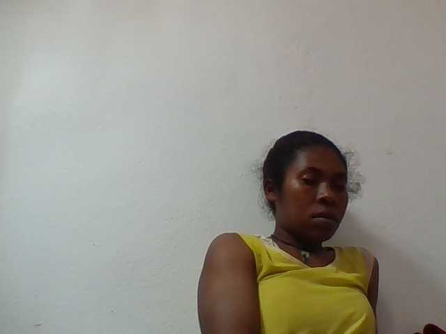 Sylviah1 live cam on BongaCams