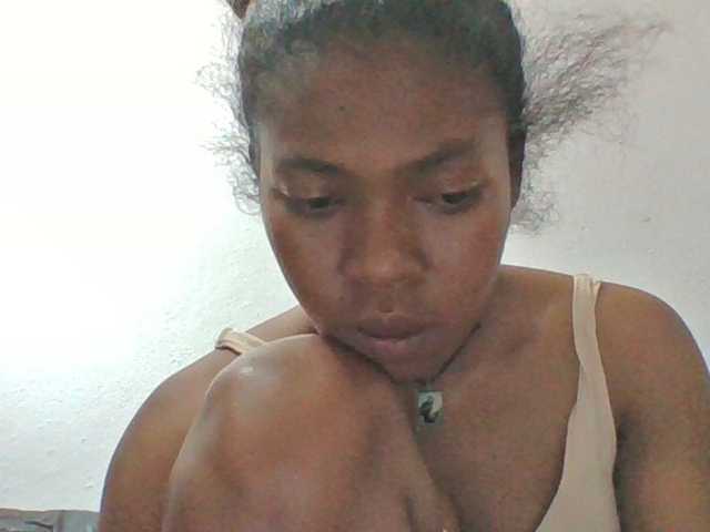 Sylviah1 live cam on BongaCams