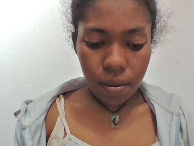 Sylviah1 live cam