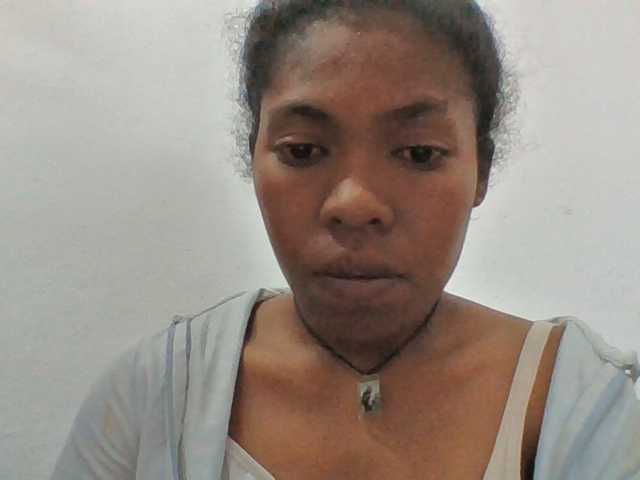 Sylviah1 live cam on BongaCams