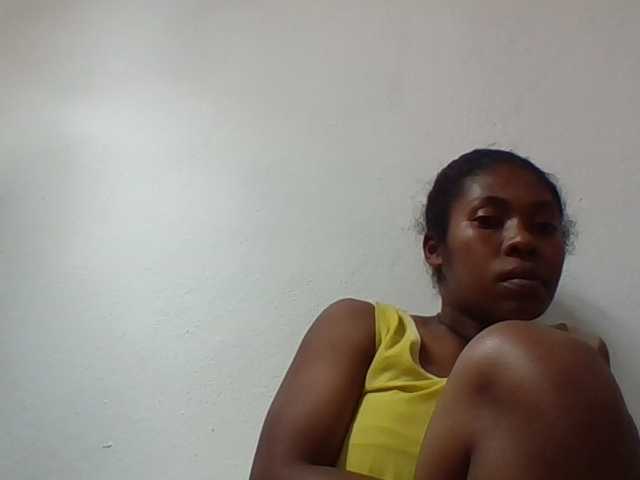 Sylviah1 live cam on BongaCams