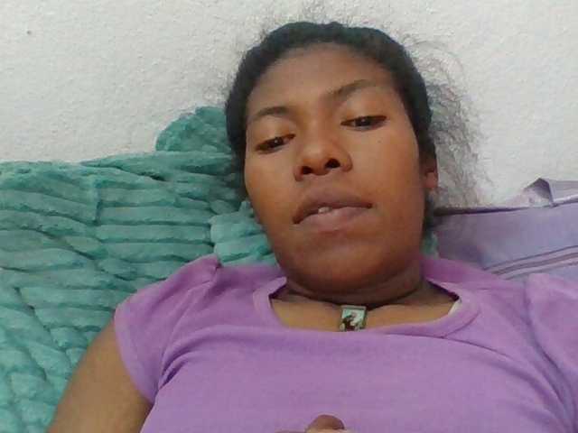 Sylviah1 live cam on BongaCams