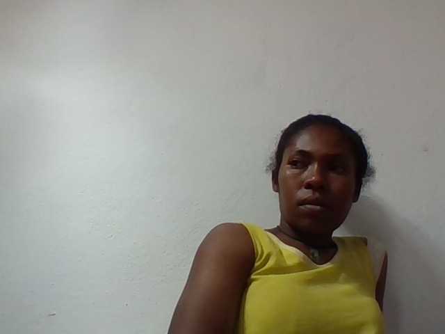 Sylviah1 live cam on BongaCams