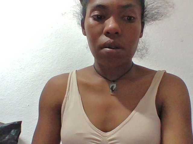 Sylviah1 live cam on BongaCams