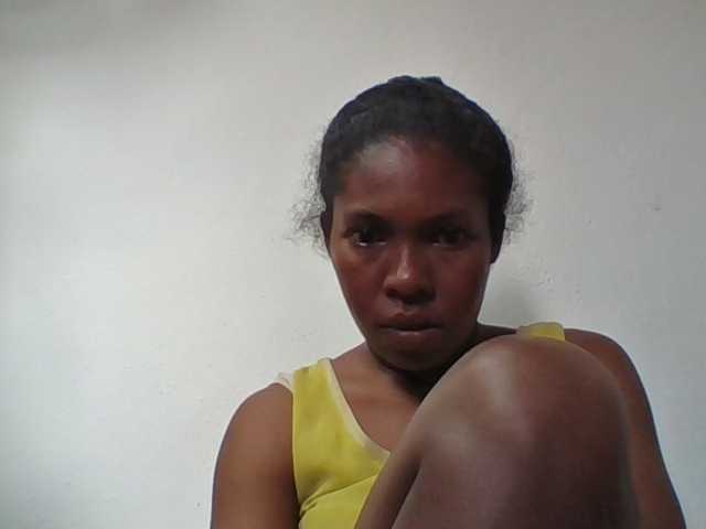 Sylviah1 live cam on BongaCams