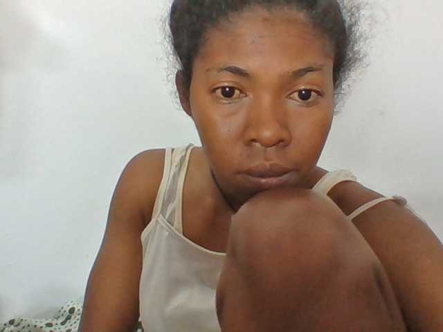 Sylviah1 live cam on BongaCams
