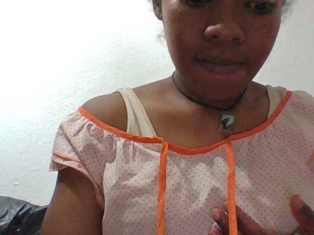 Sylviah1 live cam on BongaCams