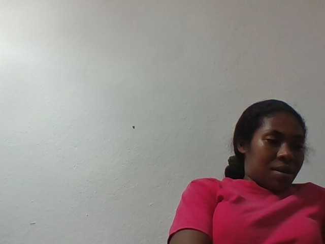 Sylviah1 live cam on BongaCams