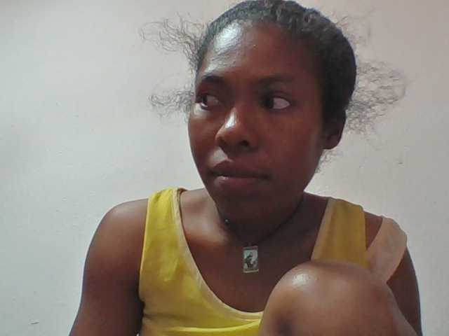 Sylviah1 live cam on BongaCams