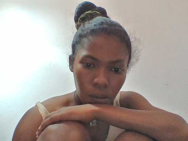 Sylviah1 live cam on BongaCams
