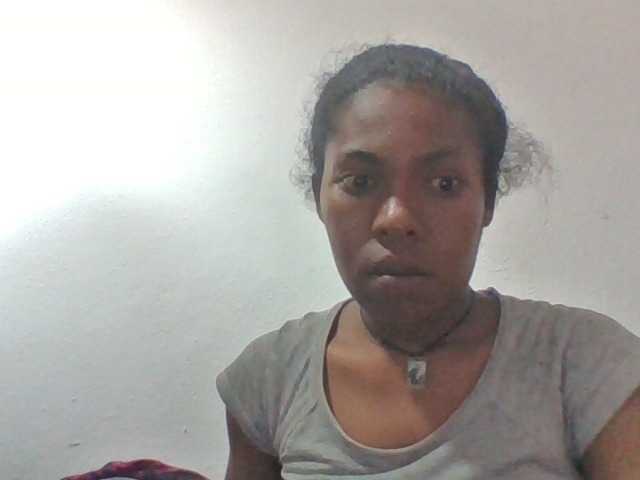 Sylviah1 live cam on BongaCams