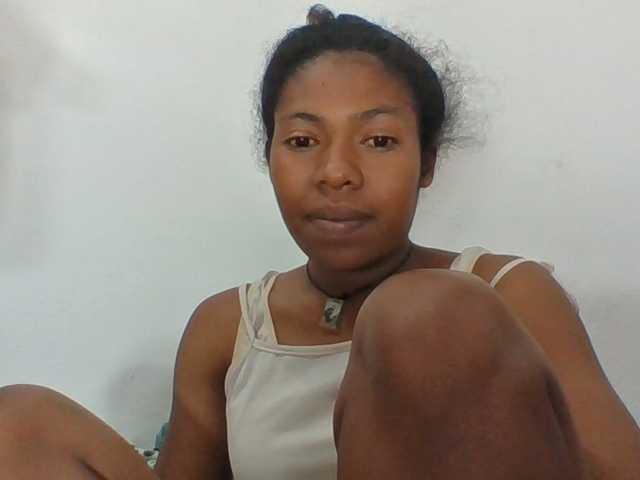 Sylviah1 live cam on BongaCams