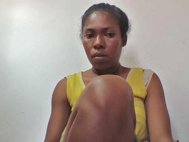 Sylviah1 live cam on BongaCams