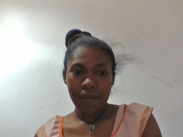 Sylviah1 live cam on BongaCams