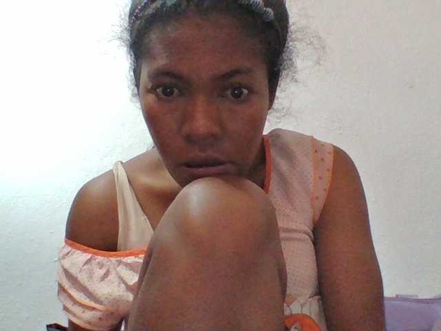 Sylviah1 live cam on BongaCams