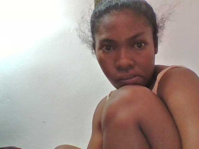 Sylviah1 live cam on BongaCams