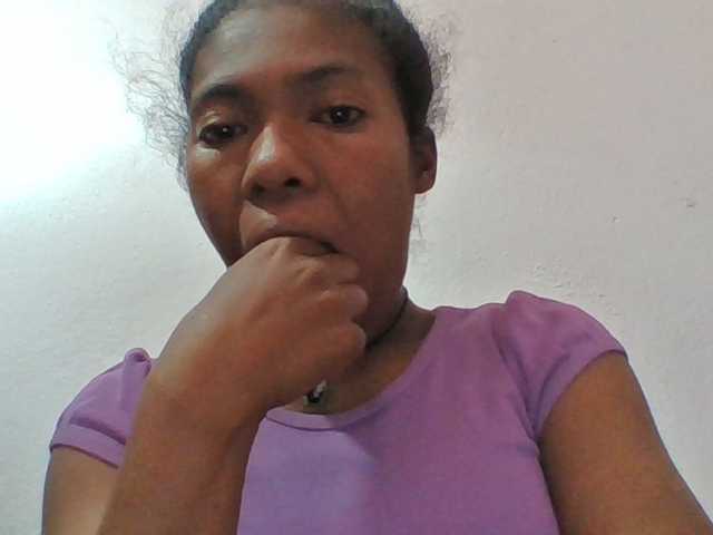 Sylviah1 live cam on BongaCams