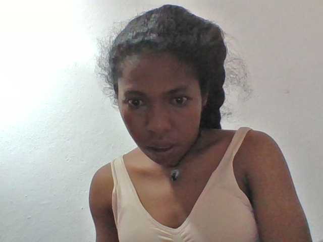 Sylviah1 live cam on BongaCams