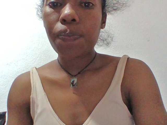 Sylviah1 live cam on BongaCams