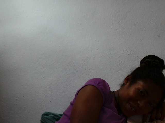 Sylviah1 live cam on BongaCams