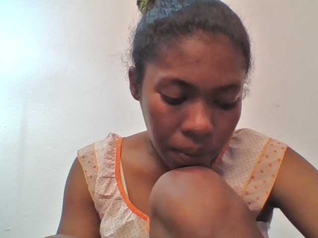 Sylviah1 live cam on BongaCams