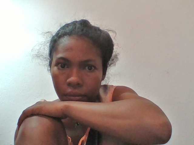 Sylviah1 live cam on BongaCams