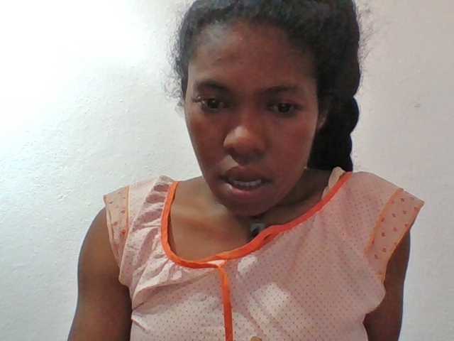 Sylviah1 live cam on BongaCams