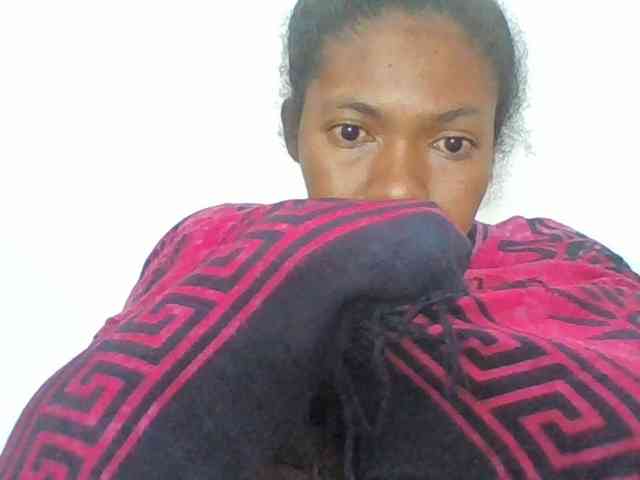 Model: Sylviah1