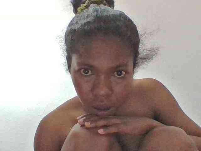 Model: Sylviah1