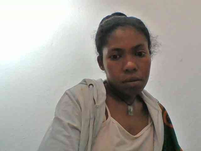 sylviah1's live room