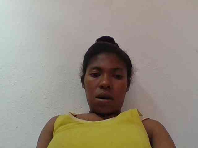 Model: Sylviah1