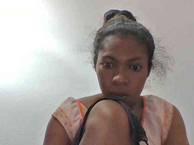 Model: Sylviah1