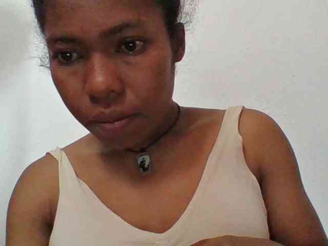 Model: Sylviah1