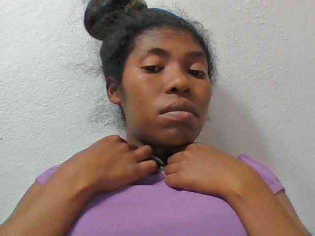 Model: Sylviah1