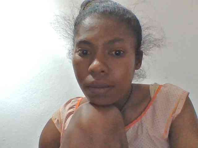 Model: Sylviah1