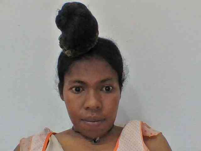Model: Sylviah1