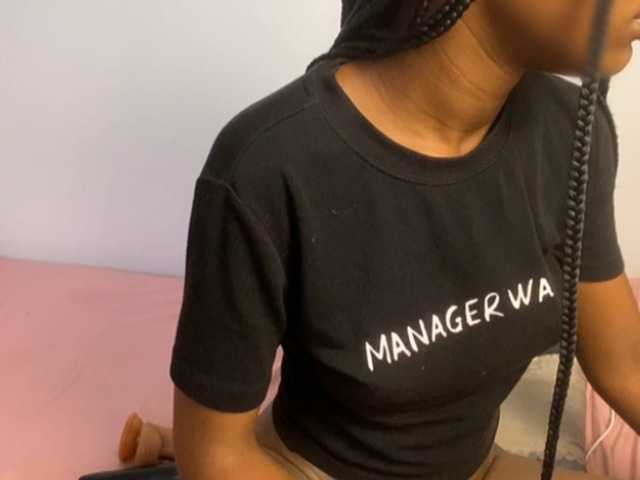 Sexxyshan live cam on BongaCams
